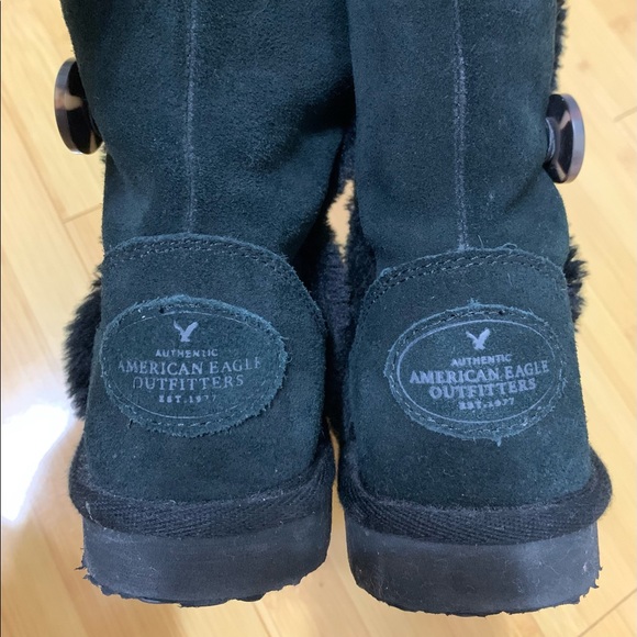 American Eagle Fur Lined Boots - Picture 3 of 4